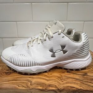 Under Armour Finisher Women’s Turf Shoes Size 9.5 White Silver 1297346-101